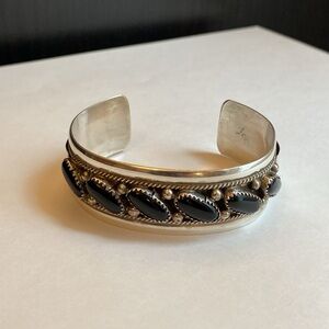 Navajo James Shay Sterling Cuff bracelet w/ 6 Onyx inlay